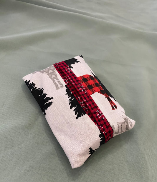 Deer print pocket tissue holder