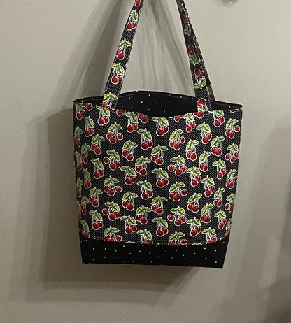 Cherry print tote bag