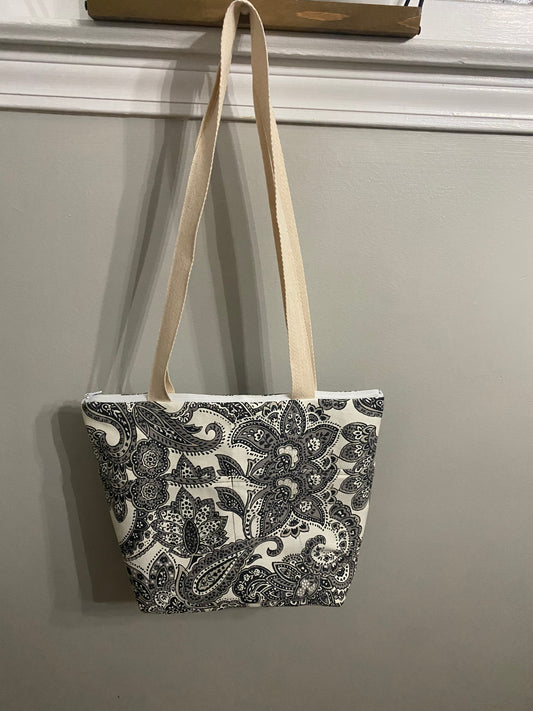 Black/cream paisley print medium size purse