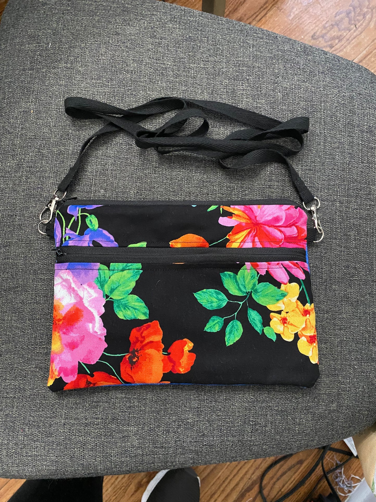 “Hawaii” print crossbody purse