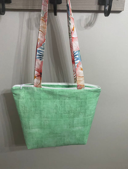 “Hawaiian” print medium size purse