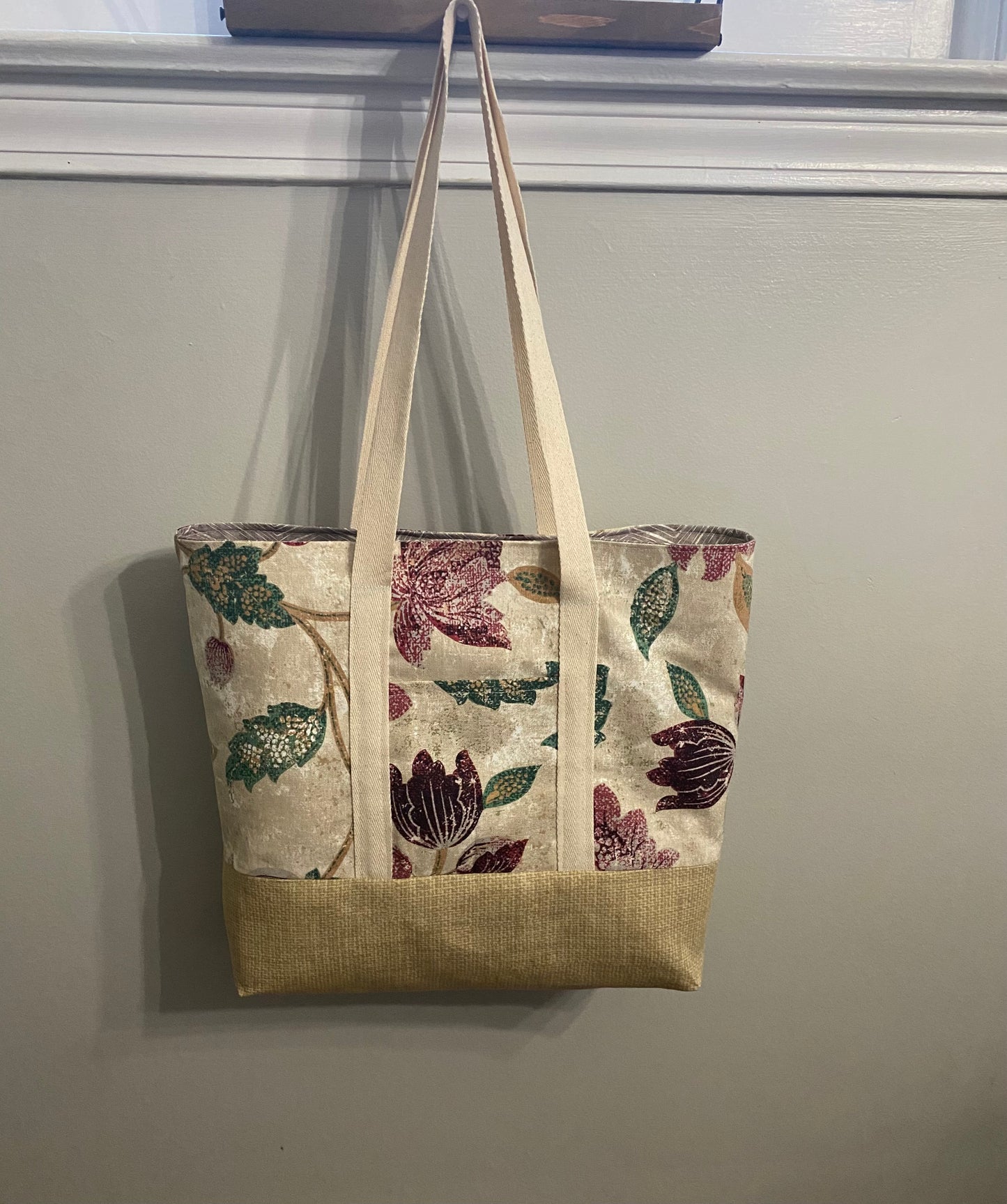 Floral tote bag