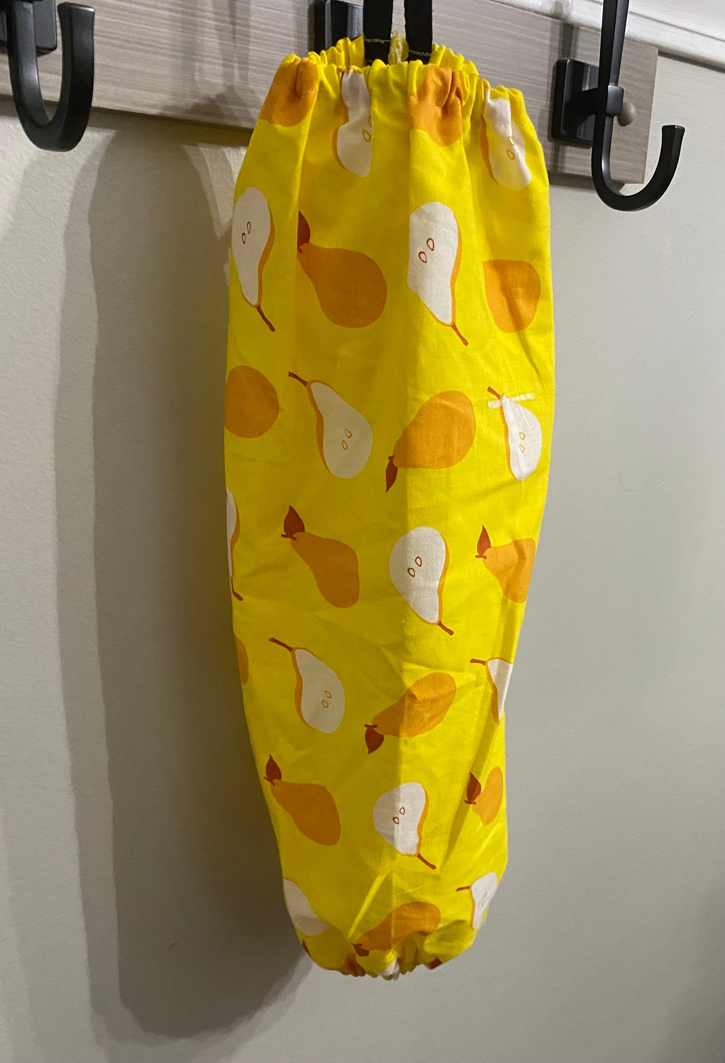 Pears print grocery bag holder/organizer