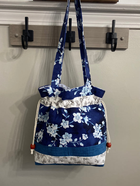 Blue/white butterfly drawstring purse