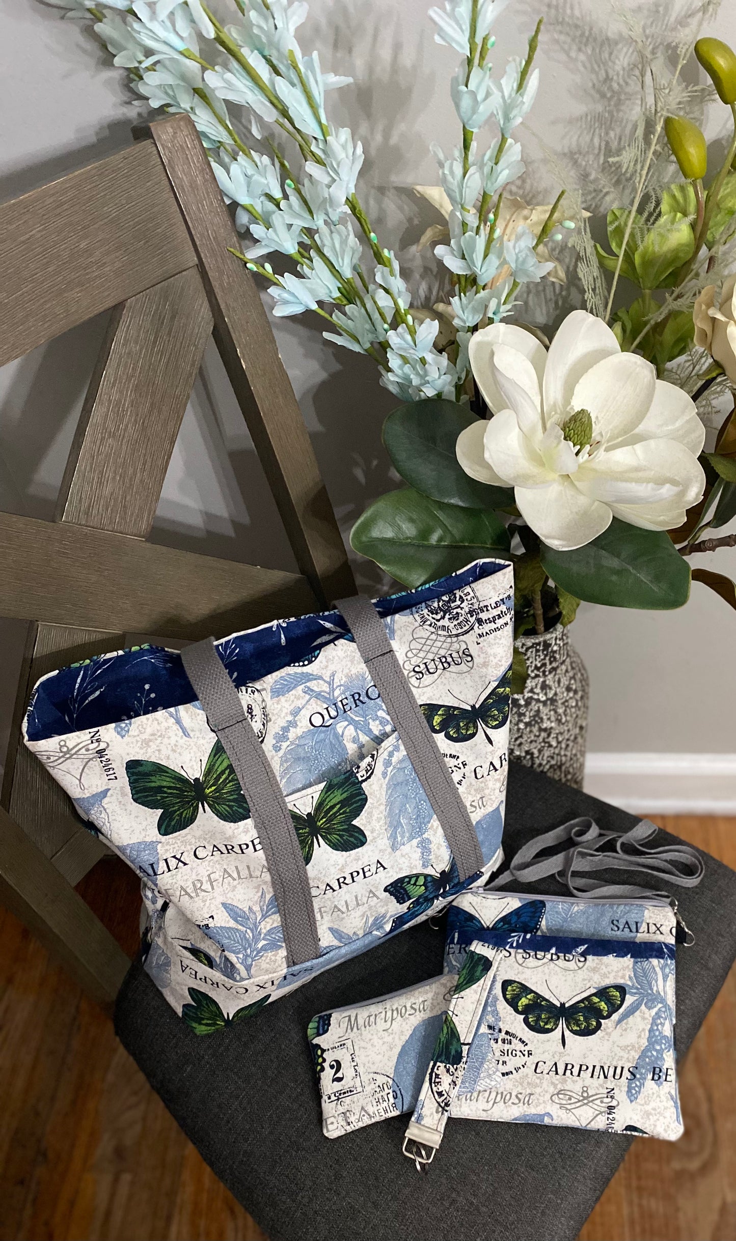 Blue butterfly tote purse bundle